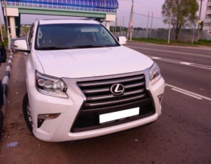 СОТРУДНИКИ «ЦЕЗАРЬ САТЕЛЛИТ» ПОМОГЛИ ЗАДЕРЖАТЬ УГНАННЫЙ LEXUS GX ВМЕСТЕ С УГОНЩИКОМ