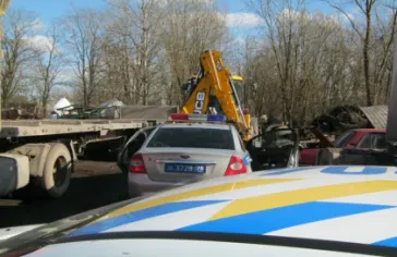 В Петербурге нашли угнанный экскаватор